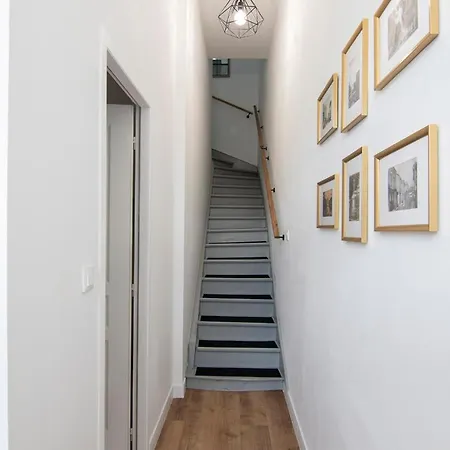 Treize Maison B-2 Bed House In Centre Of Severin *