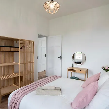 Treize Maison B-2 Bed House In Centre Of Severin