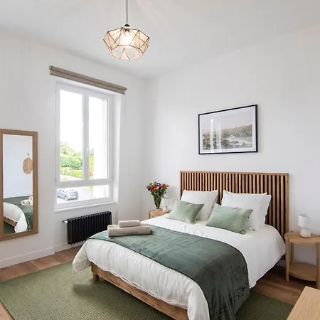 Treize Maison B-2 Bed House In Centre Of Severin * Saint-Séverin