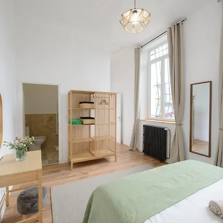 Treize Maison B-2 Bed House In Centre Of Severin * Saint-Séverin