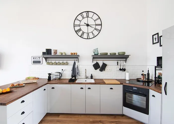 度假居 Treize Maison B-2 Bed House In Centre Of Severin