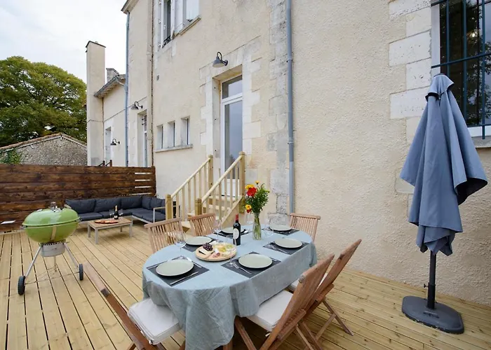 Treize Maison B-2 Bed House In Centre Of Severin *